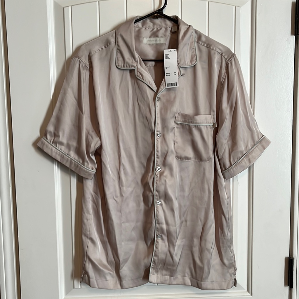 Standard Cloth Button Down Shirt Sz M